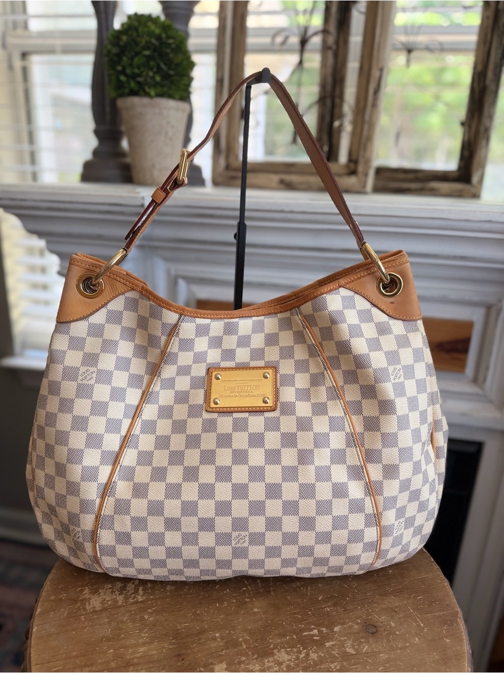 Louis Vuitton Galleria GM in Damier Azur with tan leather and gold hardware